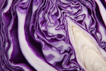 Obraz premium Vibrant Close-Up of Purple Cabbage Layers and Textures