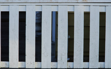 Slotted fence