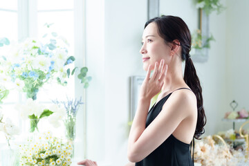 女性　ビューティー　花　ドライフラワー