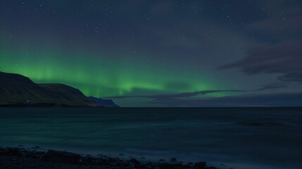 Aurora Borealis Wallpaper: Glowing Green & Blue Northern Lights Over Arctic Night Sky