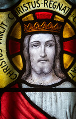 Stained glass (19th century) of a portrait of Jesus Christ.