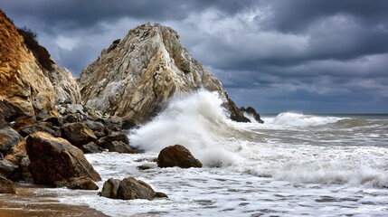 Fototapeta premium Powerful waves crash against a dramatic rocky shoreline under a stormy sky, showcasing the raw power of nature.