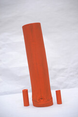 Painting bamboo crafts orange