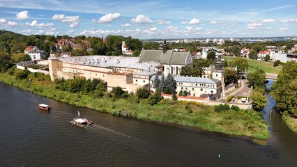 Klasztor Sióstr Norbertanek na Salwatorze, barokowy rzymskokatolicki Kościół Sw. Augustyna i Sw. Jana Chrzciciela – na Zwierzyńcu, przy ulicy Kościuszki w Krakowie, Polska, Europa
