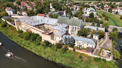 Klasztor Sióstr Norbertanek na Salwatorze, barokowy rzymskokatolicki Kościół Sw. Augustyna i Sw. Jana Chrzciciela – na Zwierzyńcu, przy ulicy Kościuszki w Krakowie, Polska, Europa