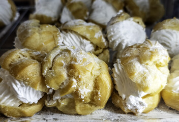 Artisan cream puffs