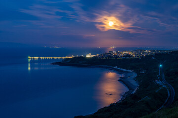 Folkestone zach&oacute;d księżyca