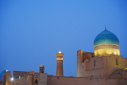Kalon Minaret and Kalan Mosque at Night in Bukhara, Uzbekistan - ウズベキスタン ブハラ カラーン・ミナレット カラーン・モスク

