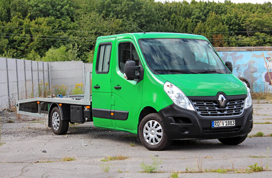 Vinnytsia, Ukraine; August 26, 2025. Green tow truck with double-cab Renault Master is parked and is ready to load car. Special transport for towing and evacuating cars from road in case of accidents