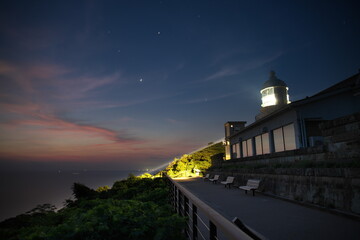 島根県松江市の夜明け前の美保関灯台