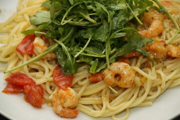 pasta with shrimps, tomatoes and ricola