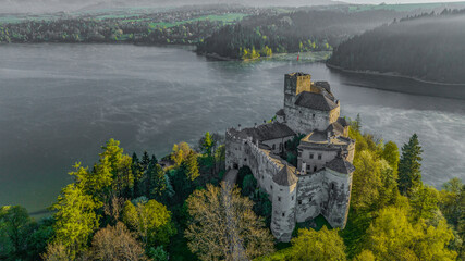 Zamek Dunajec - Niedzica na Spiszu © slawjanek
