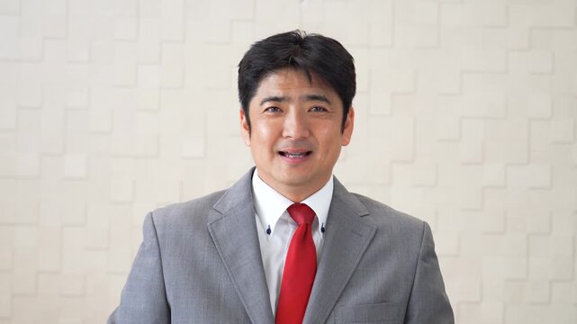 笑顔のビジネスマン