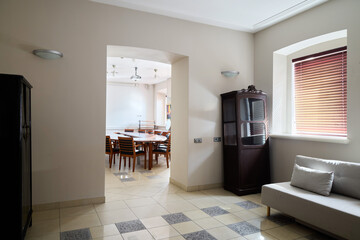 A modern office design with a meeting room layout that enhances collaboration and comfort