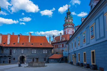Obraz premium Courtyard of the castle at Cesky Krumlov in Czech republic