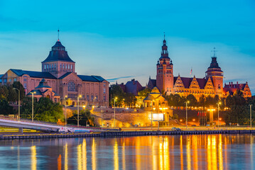 Fototapeta premium Sunset view of the National Museum in Szczecin, Poland