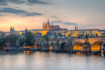 Fototapeta premium Sunset panorama of Prague dominated by the Prague castle, Czech
