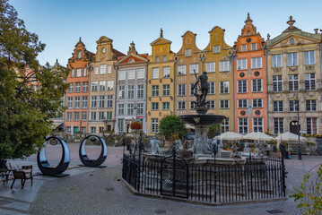 Neptune fountain during sunrise in Gdansk, Poland © dudlajzov