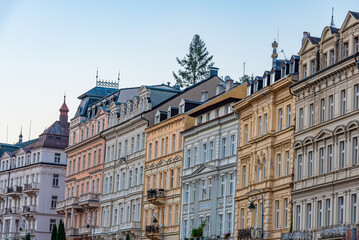 Obraz premium Colourful houses at Karlovy Vary promenade, Czech republic