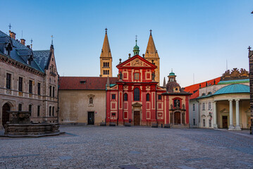 Obraz premium Sunset view of St. George's Convent at Prague castle, Czech repu