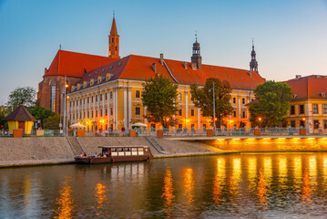Fototapeta premium Sunset view of riverside of Odra, Wroclaw, Poland