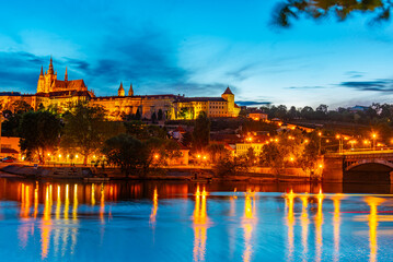 Fototapeta premium Sunset view of the Prague castle and vltava river in Prague, Cze