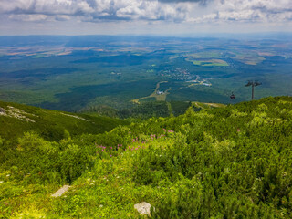 Obraz premium Panorama view of Tatranska Lomnica in Slovakia