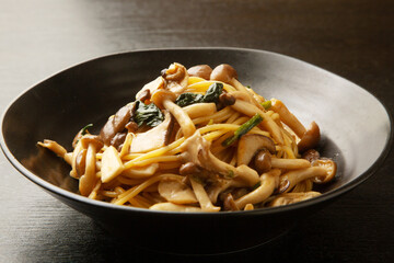 キノコのバター醬油スパゲッティー