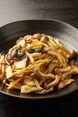 キノコのバター醬油スパゲッティー