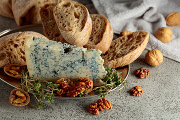 Gorgonzola with ciabatta, walnuts, and thyme.