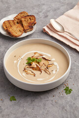 Quick creamy mushroom soup