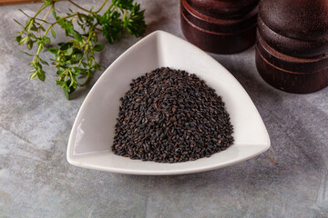 Black raw dry sesame seeds