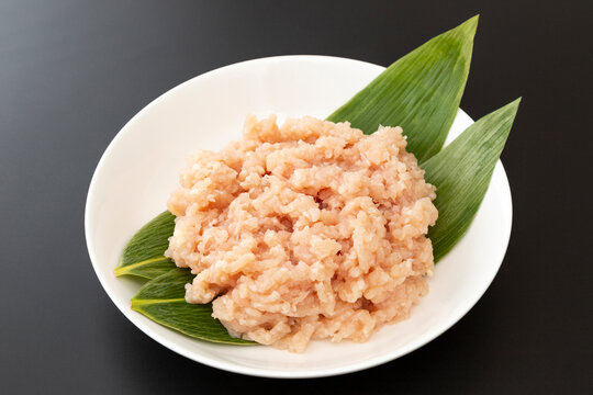 鶏ひき肉」の写真素材 | 32,278件の無料イラスト画像 | Adobe Stock