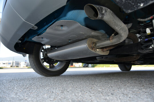 Exhaust pipe muffler under the car