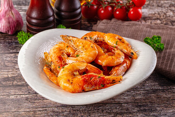 Delicous roasted tiger prawn snack