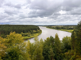 Obraz premium Panoramic view of Nemunas Loops Regional Park from the Balbieriskis Nemunas Observation Deck, Lithuania.