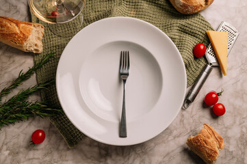 Empty plate