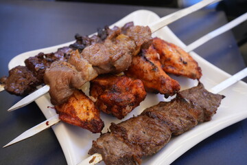Skewered and Grilled Cubes of Meat, Shashlik - 串焼き料理 シャシリク