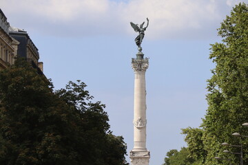 Monument aux Girondins, au centre de la place des Quinconces, à la mémoire des députés...