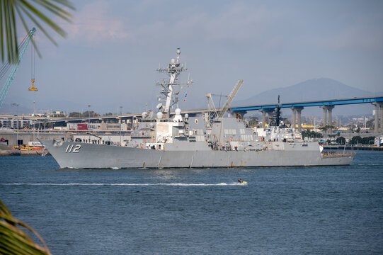 USS Michael Murphy (DDG-112) is an Arleigh Burke-class (Flight IIA) Aegis guided missile destroyer in the United States Navy. San Diego bay.