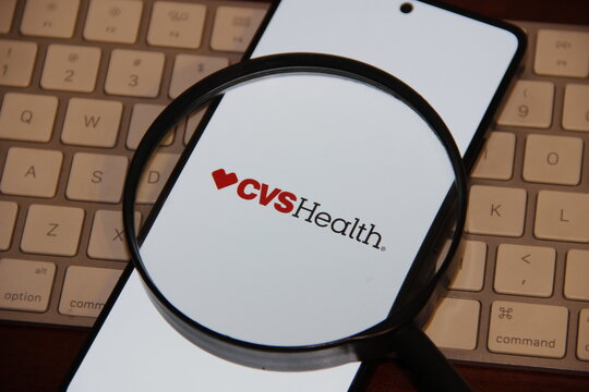 CVS Health  Empresa americana de solu&ccedil;&otilde;es em sa&uacute;de que opera farm&aacute;cias de varejo (CVS Pharmacy), administra benef&iacute;cios farmac&ecirc;uticos (CVS Caremark) e oferece seguros de sa&uacute;de (Aetna).