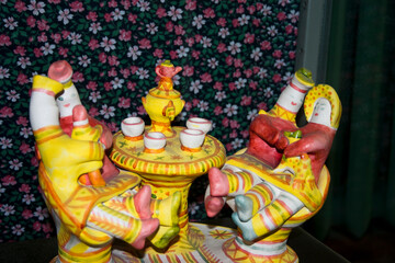 Ceramic hand - tea time in Russia
