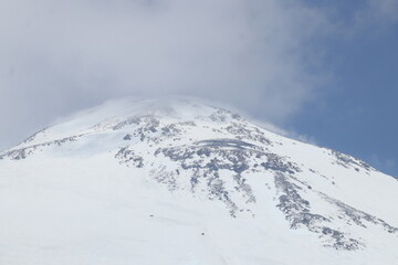 Obraz premium Elbrus eastern summit in early August photo from 4,000 m