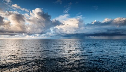 Fototapeta premium tranquil ocean landscape with dramatic clouds