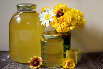 natural acacia honey