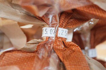 expire date on a bread packet 