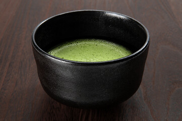 茶道の抹茶碗と抹茶のイメージ