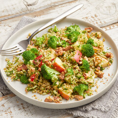 Broccoli salad with apple and walnut