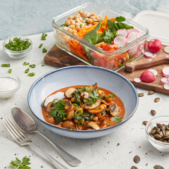 Chickpea stew with fresh salad