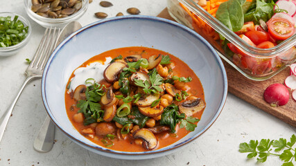 Chickpea stew with fresh salad